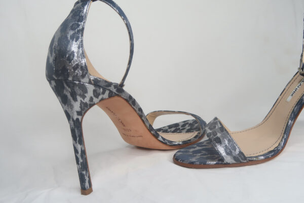 MANOLA BLAHNIK Leopard Print Satin Shoes - Image 5