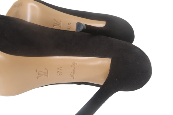 Louis Vuitton Black Suede Passy Pumps Size 37.5 - Image 7